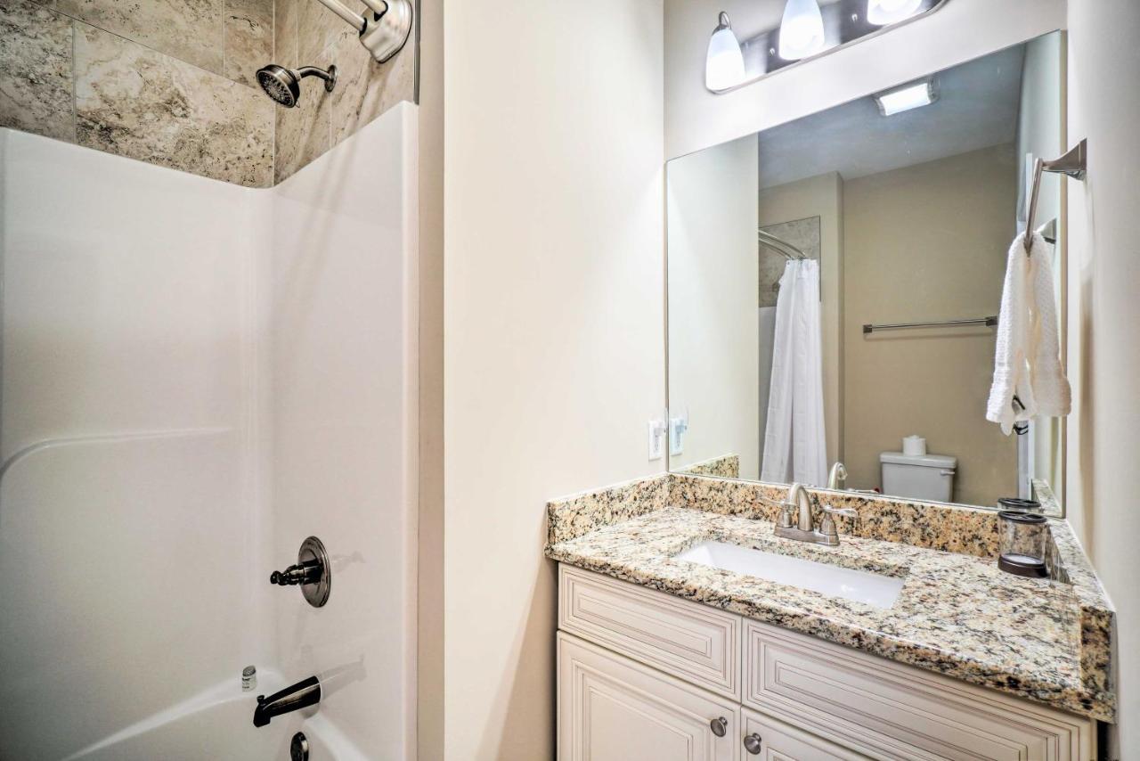 Chic Townsend Condo With Saltwater Pool! Exterior foto